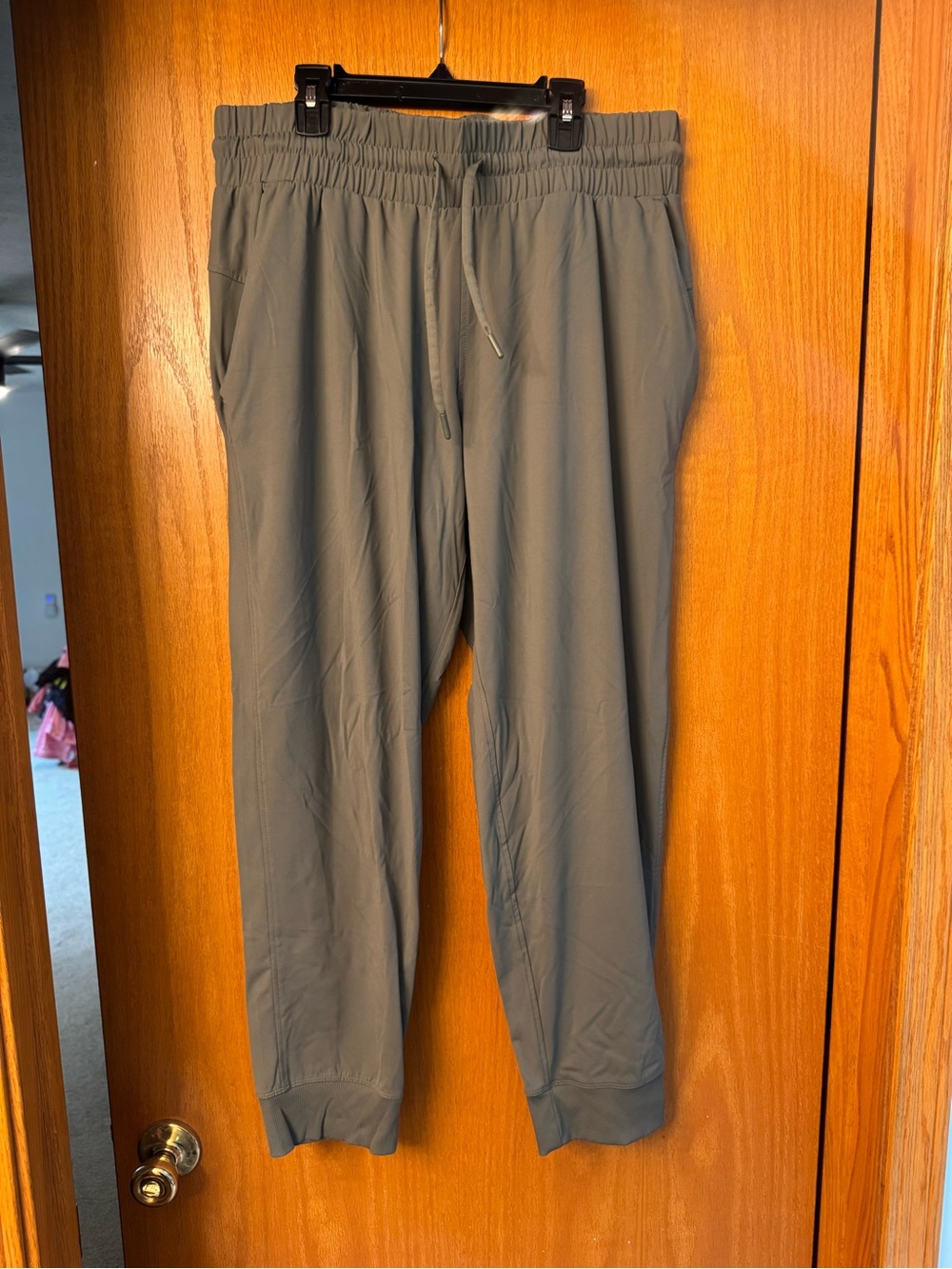Elastic Waist Travel Joggers in Olive Green